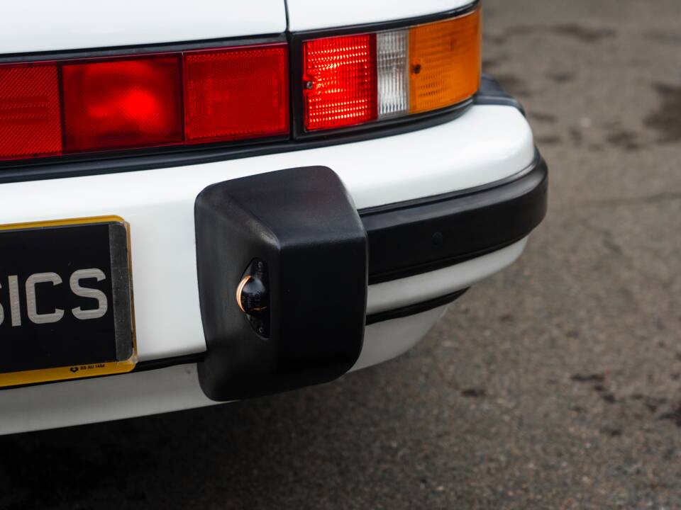 Bild 10/48 von Porsche 911 Speedster 3.2 (1989)