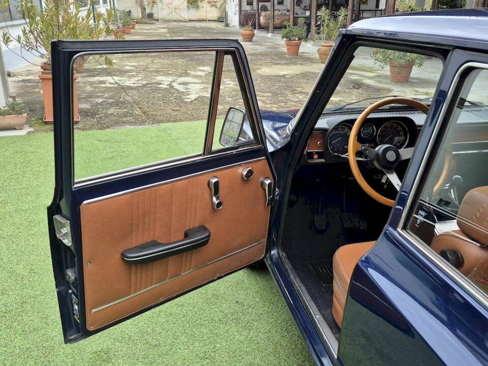 Imagen 19/67 de Alfa Romeo Giulia Nuova Super 1600 (1977)