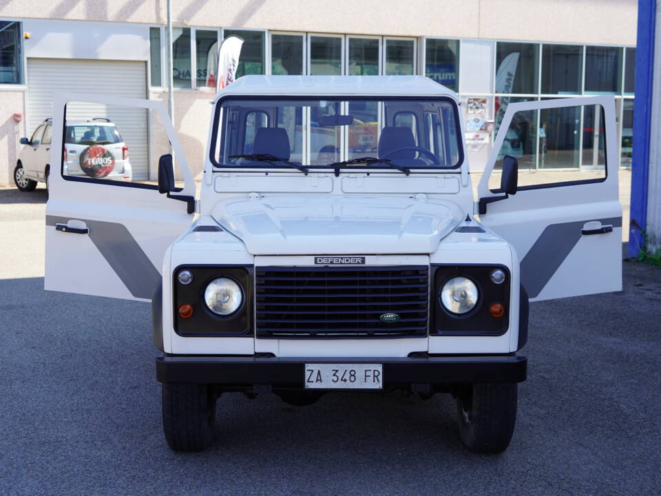 Image 40/45 of Land Rover Defender 90 (1996)