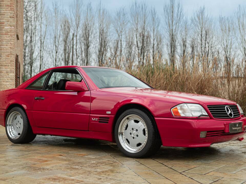 Image 2/50 de Mercedes-Benz SL 600 (1994)