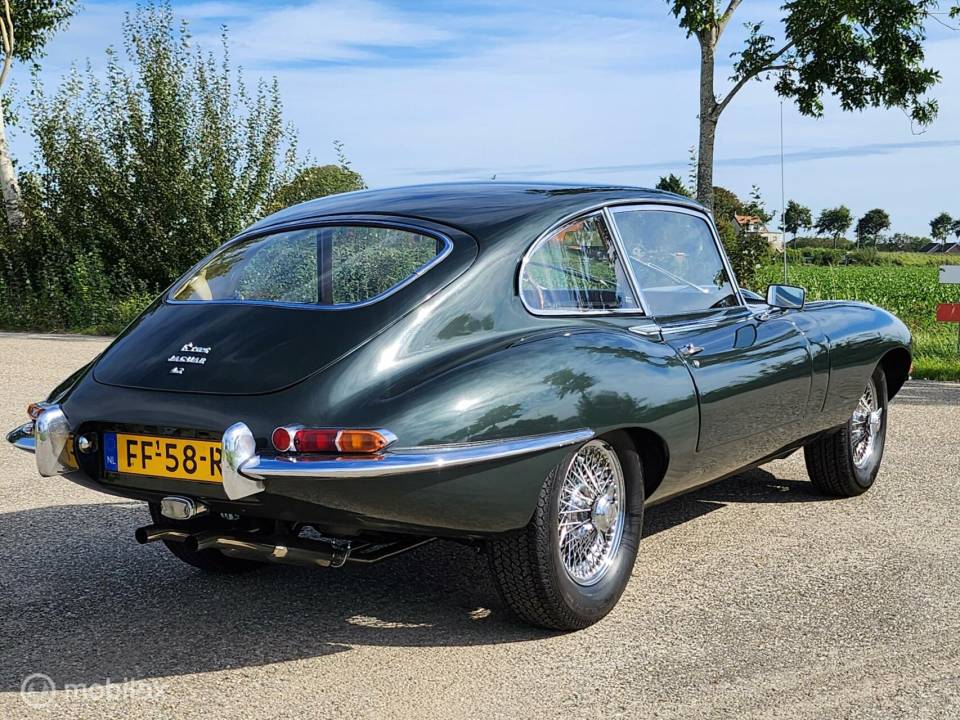 Immagine 11/50 di Jaguar Type E (2+2) (1966)