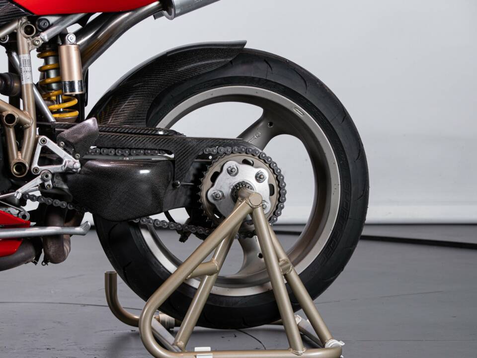 Immagine 19/50 di Ducati DUMMY (1994)