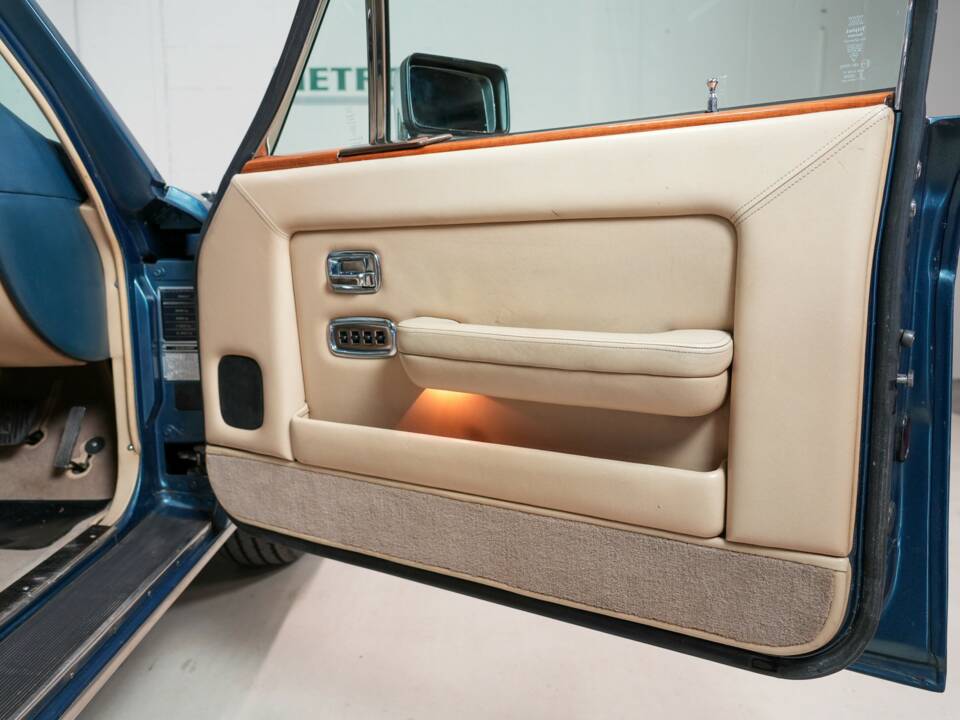 Image 23/48 of Rolls-Royce Silver Spirit (1983)