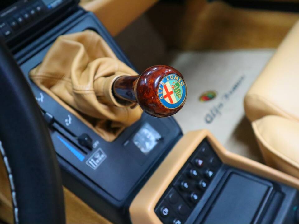 Image 23/58 de Alfa Romeo 2.0 Spider (1992)