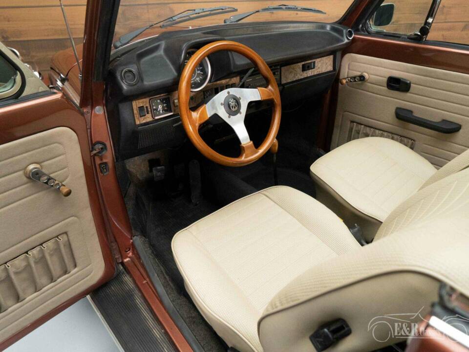 Bild 35/42 von Volkswagen Käfer 1600 (1978)