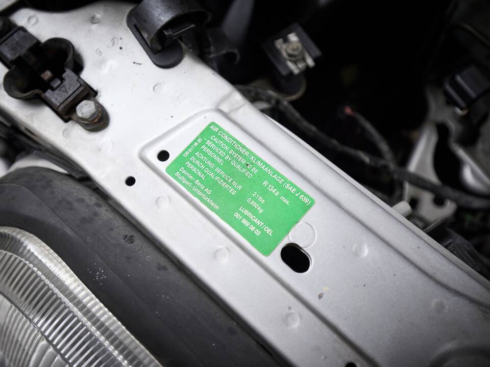 Immagine 84/95 di Mercedes-Benz SL 600 (1998)