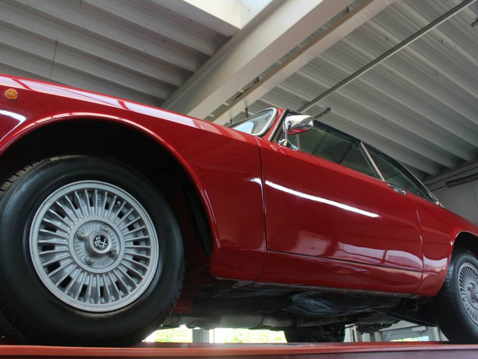 Imagen 7/50 de Alfa Romeo 2000 GT Veloce (1972)