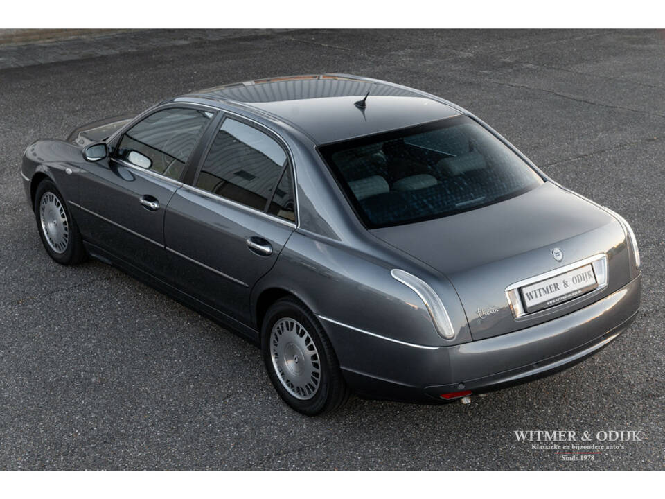 Imagen 9/33 de Lancia Thesis 3.0 V6 (2002)