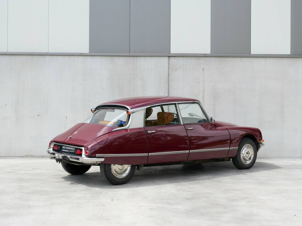 Immagine 6/34 di Citroën ID 19 (1968)