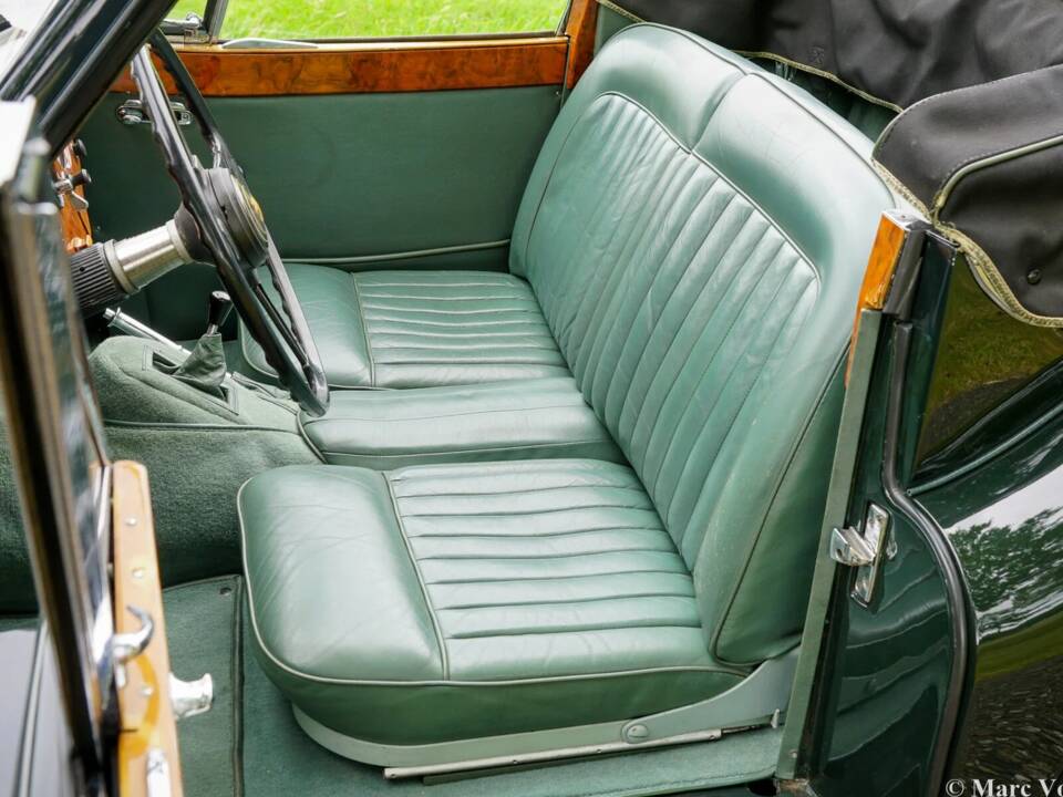 Afbeelding 18/59 van Jaguar XK 140 SE DHC (1955)