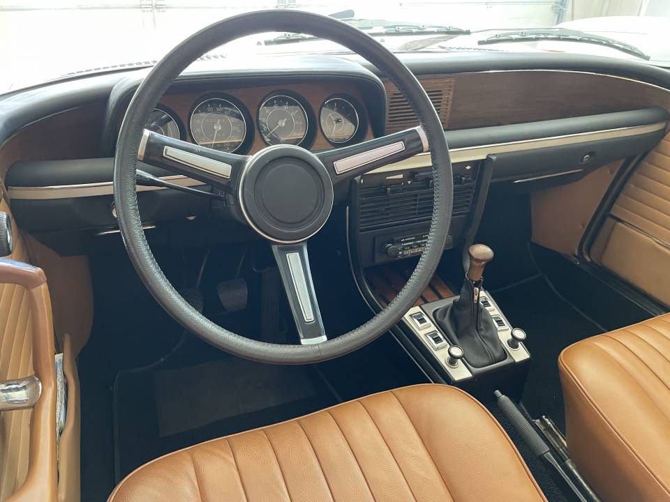 Immagine 12/28 di BMW 3,0 CS (1973)