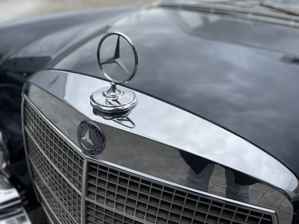 Mercedes-Benz 300 SEL 6.3 (W109)