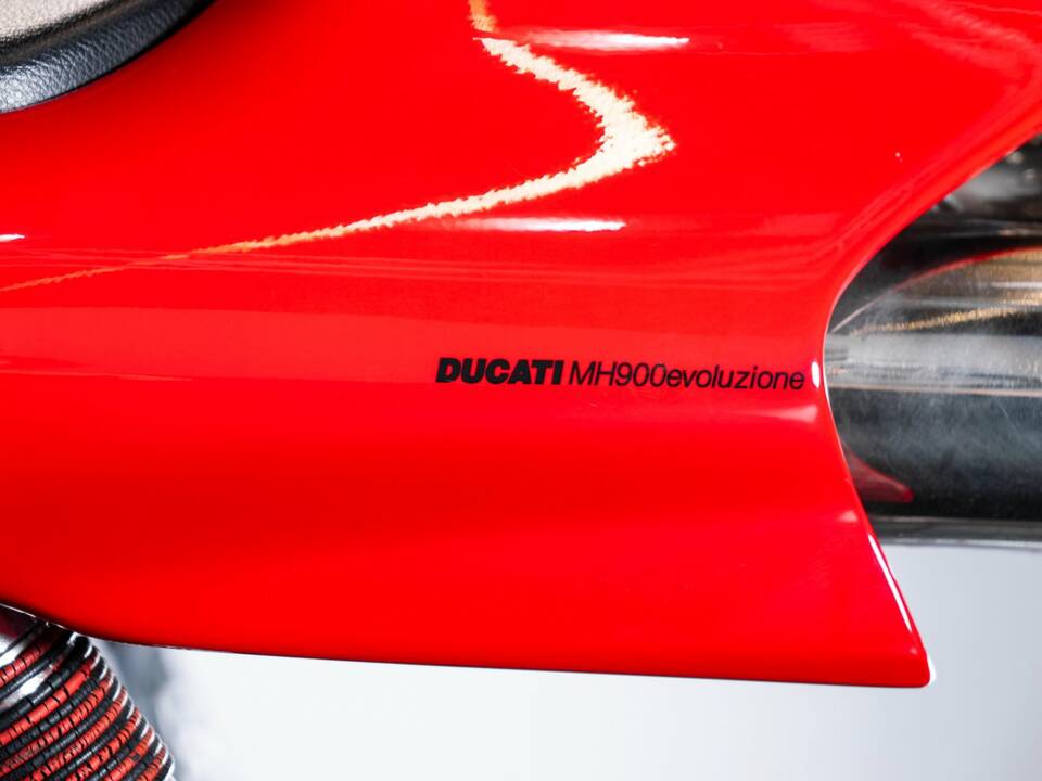 Immagine 26/50 di Ducati DUMMY (2003)