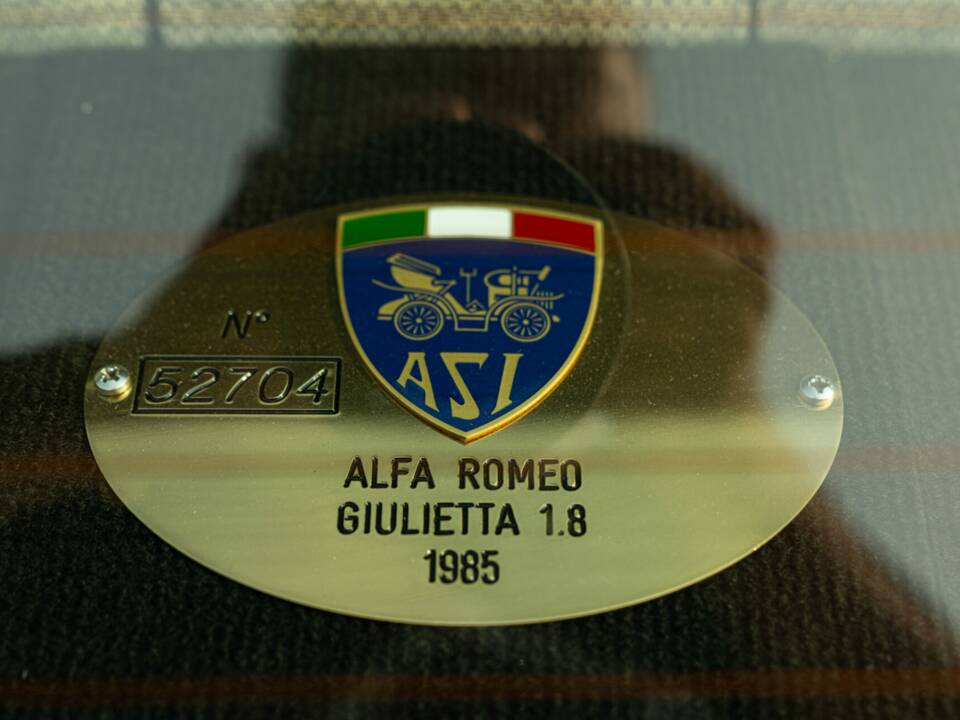 Imagen 19/50 de Alfa Romeo Giulietta 1.8 (1985)