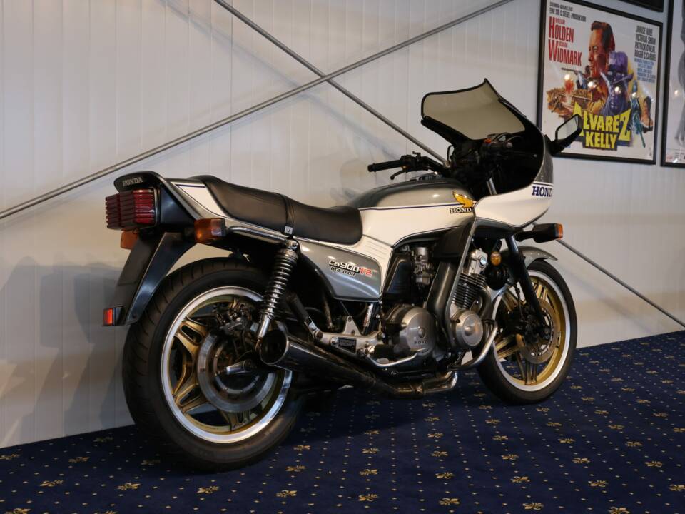 Bild 3/21 von Honda CB 900 F2 (1982)