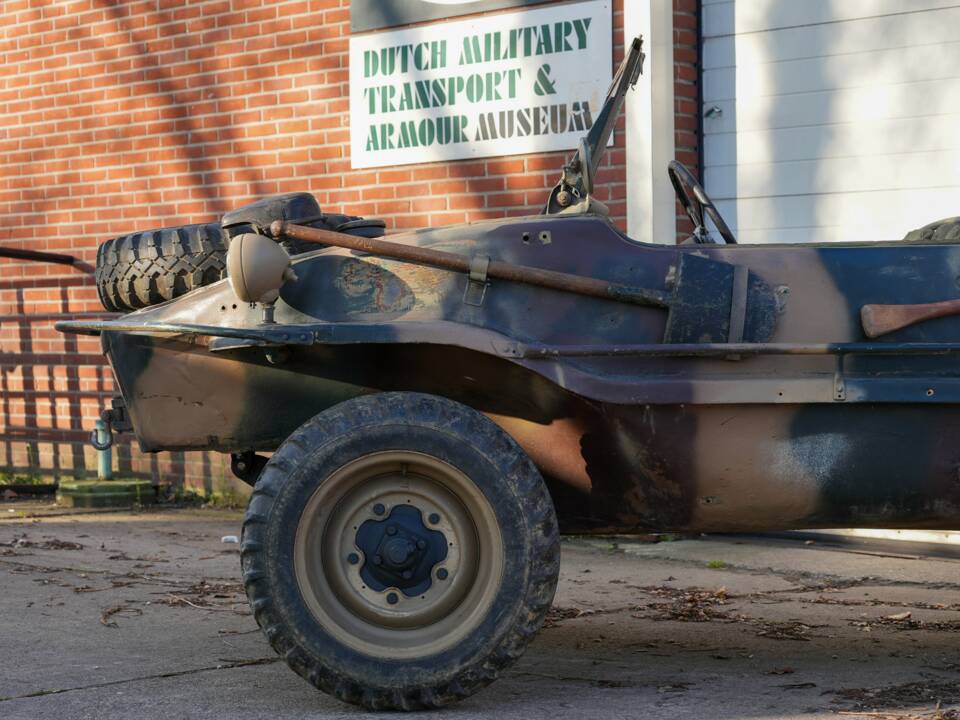 Image 9/40 of Volkswagen Schwimmwagen (1943)