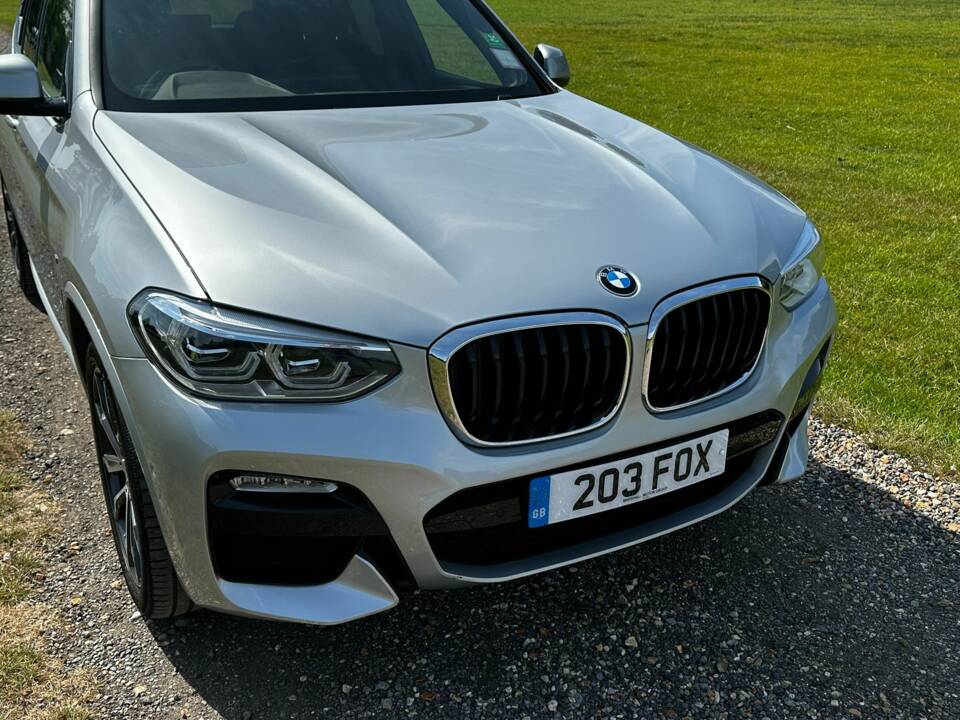 Image 17/64 de BMW X3 M Competition (2019)