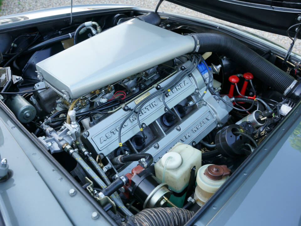 Afbeelding 45/50 van Aston Martin V8 Vantage (1980)