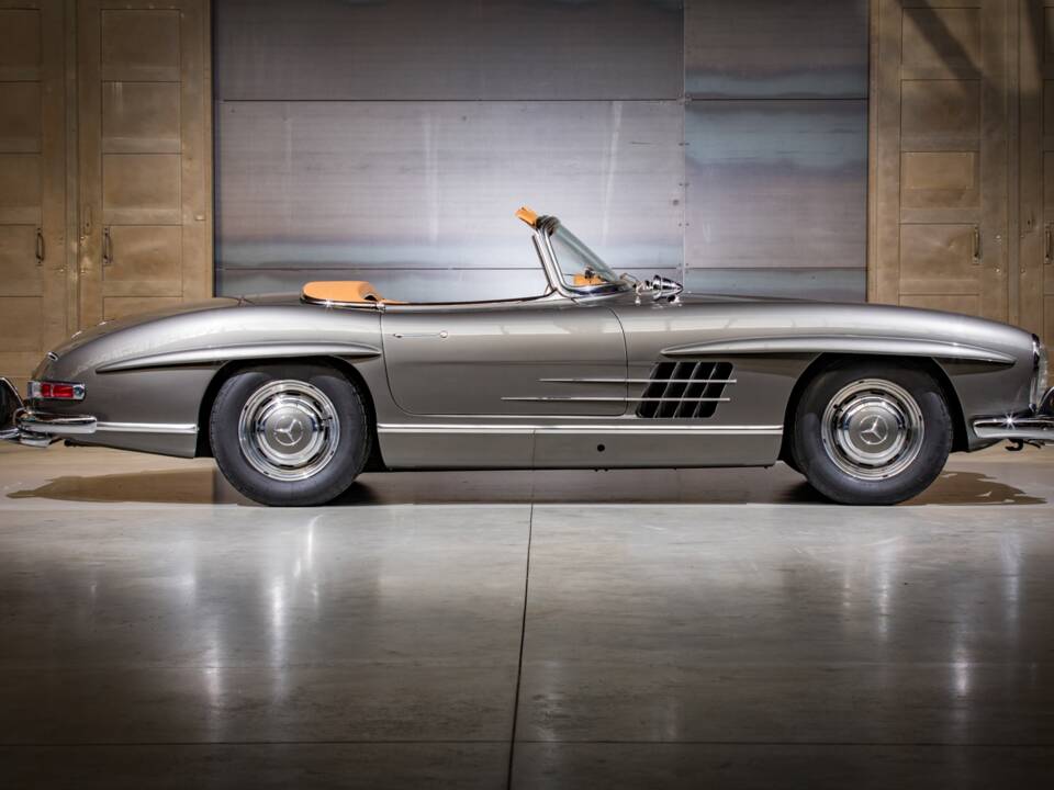 Image 4/22 de Mercedes-Benz 300 SL Roadster (1961)