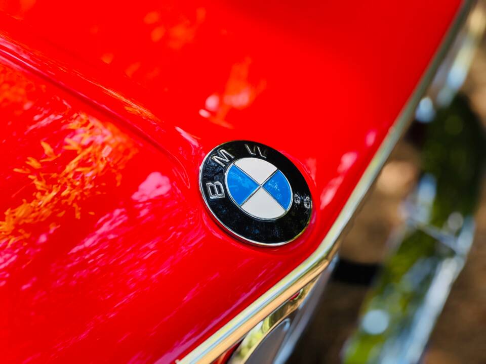 Image 40/142 of BMW 1600 Convertible (1970)