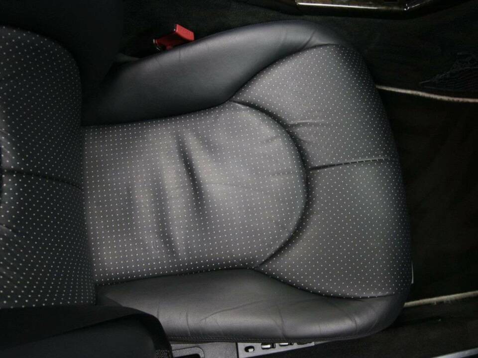 Image 33/49 of Mercedes-Benz SL 500 (2000)