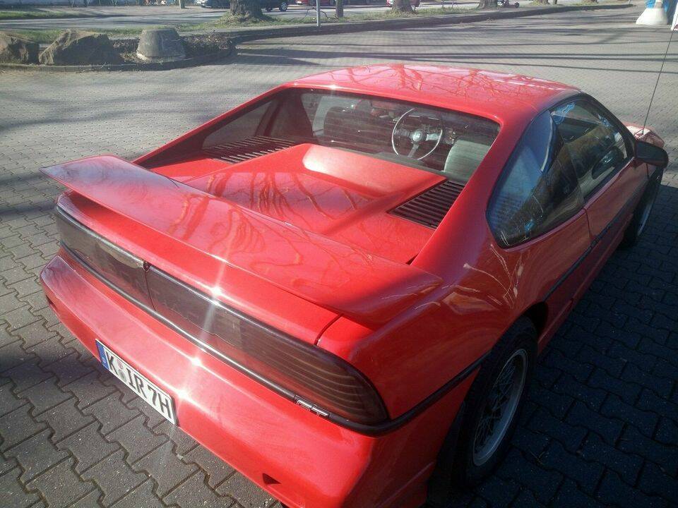 Image 49/55 of Pontiac Fiero GT (1988)