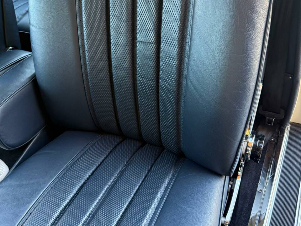 Image 7/11 de Mercedes-Benz 280 SE 3,5 (1971)