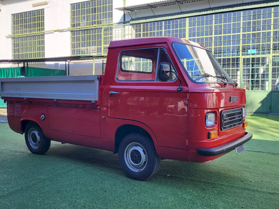 Bild 7/39 von FIAT 900 T&#x2F;E (1978)
