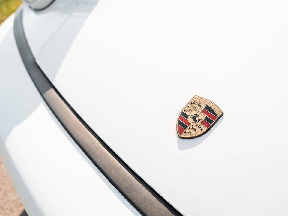 Image 9/48 of Porsche 911 Carrera 4 (1992)