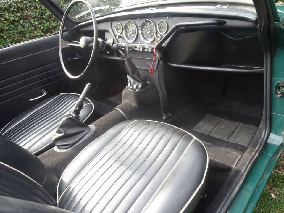 Image 10/49 of Triumph Spitfire Mk II (1965)