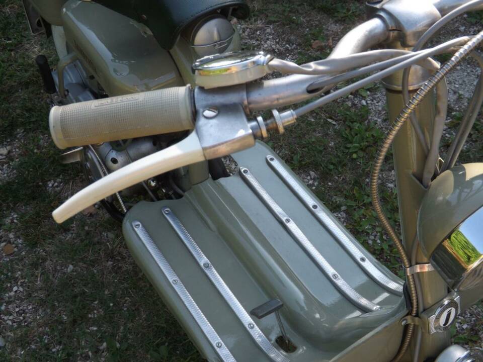 Immagine 49/50 di Innocenti Lambretta D 125 (1958)