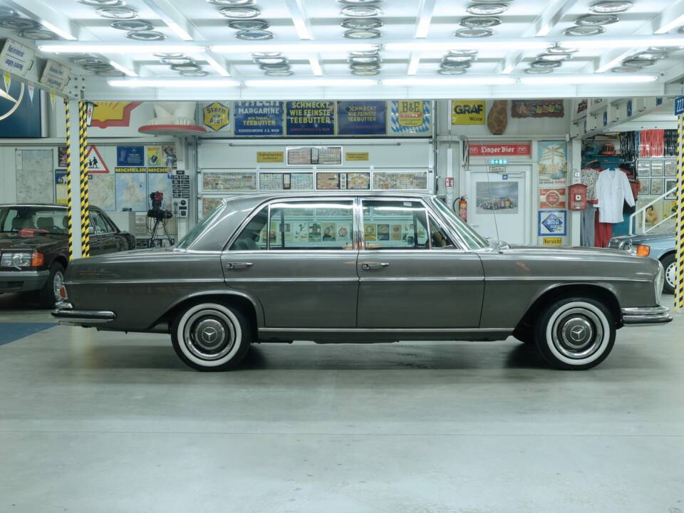 Bild 14/50 von Mercedes-Benz 300 SEL (1967)