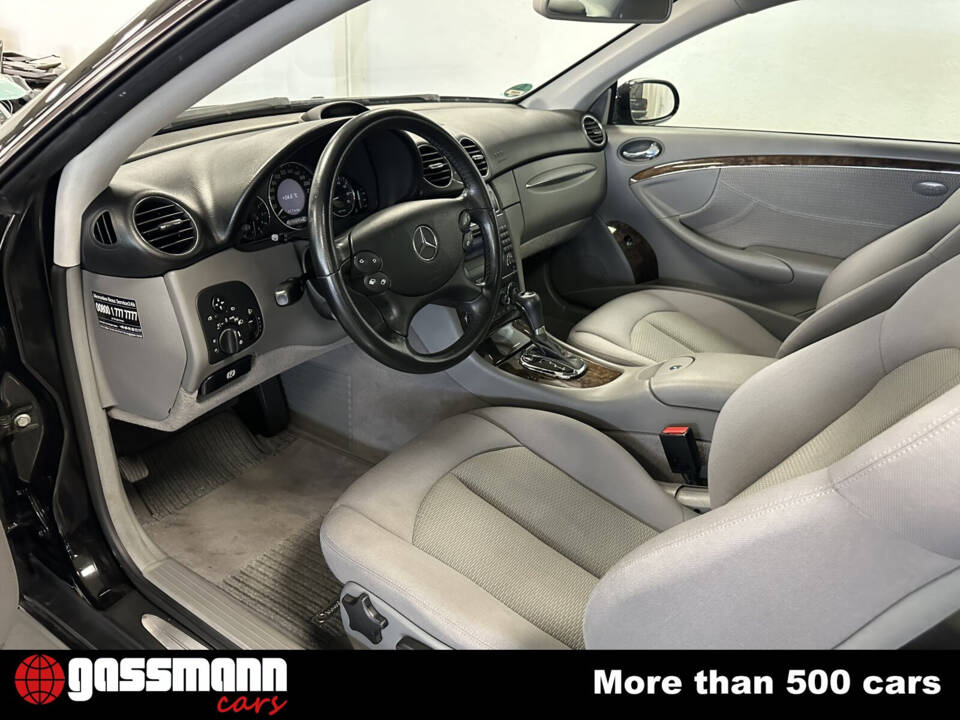 Image 10/15 of Mercedes-Benz CLK 280 (2006)