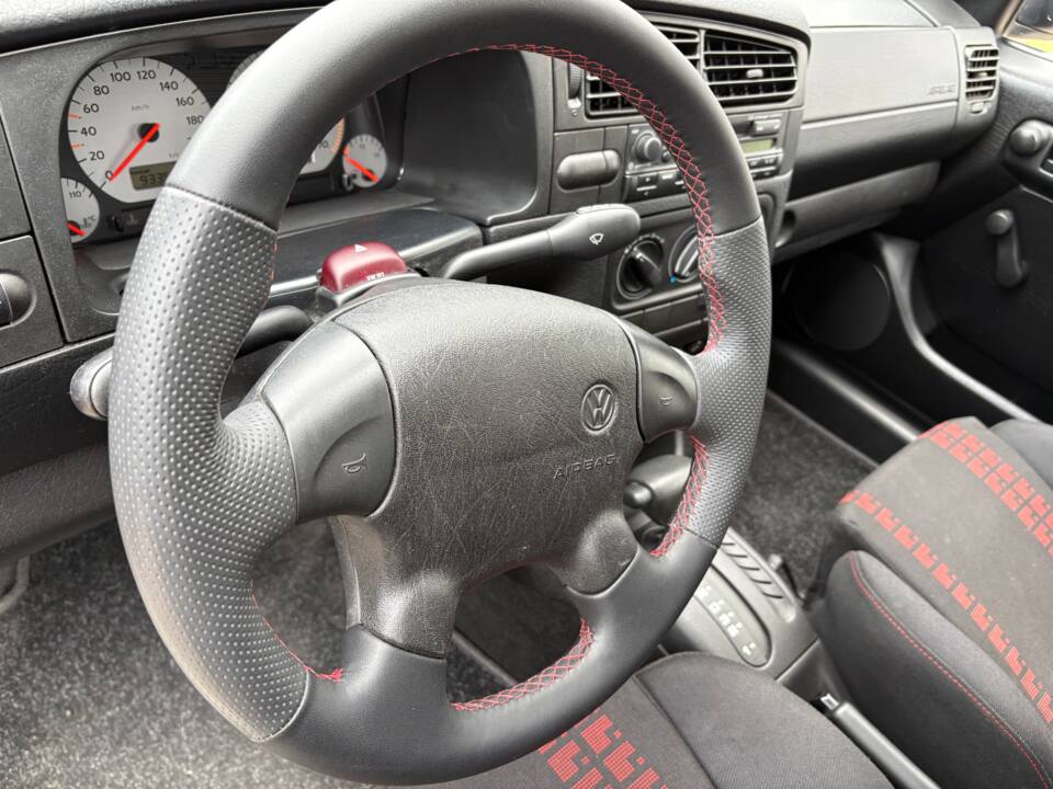 Immagine 20/26 di Volkswagen Golf III 1.8 (1993)