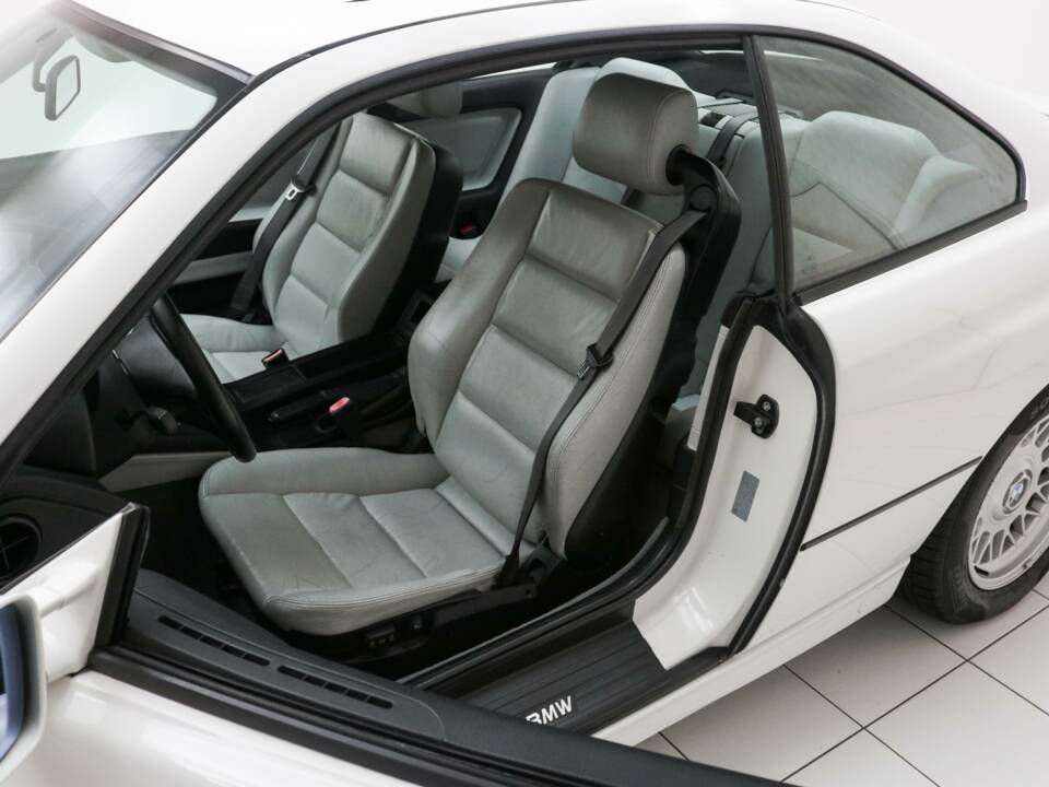 Image 6/13 de BMW 850Ci (1992)