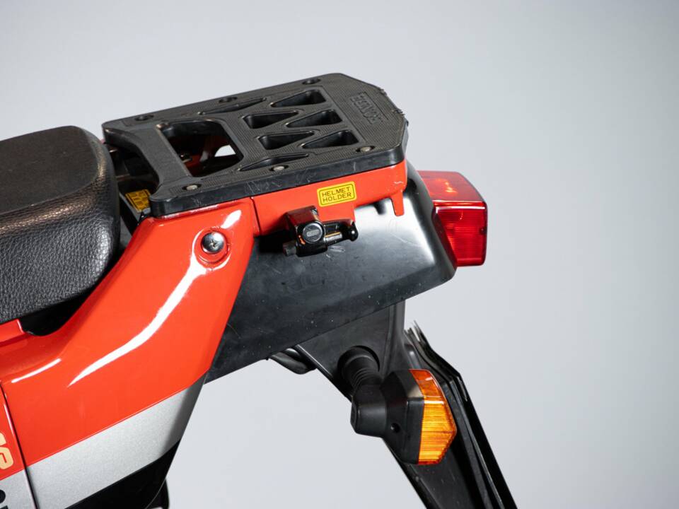 Image 21/50 de Honda DUMMY (1991)