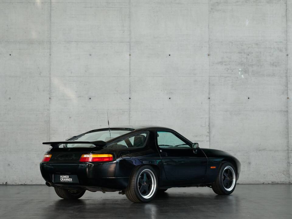 Afbeelding 26/50 van Porsche 928 S4 (1989)