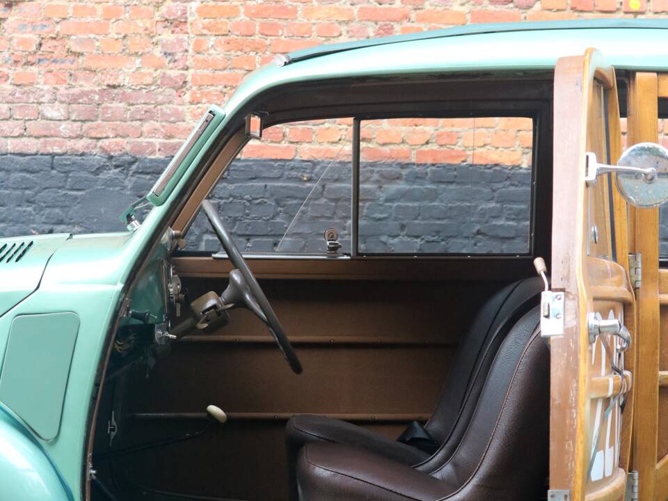 Image 18/51 de FIAT 500 C Giardiniera (1951)