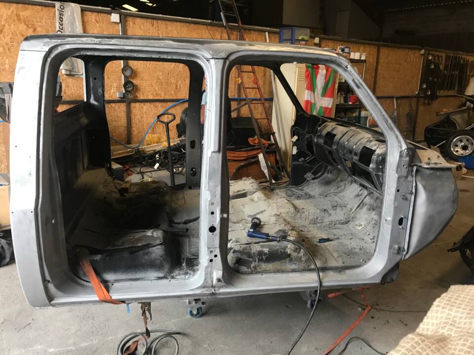 Bild 20/26 von Chevrolet K30 (1987)