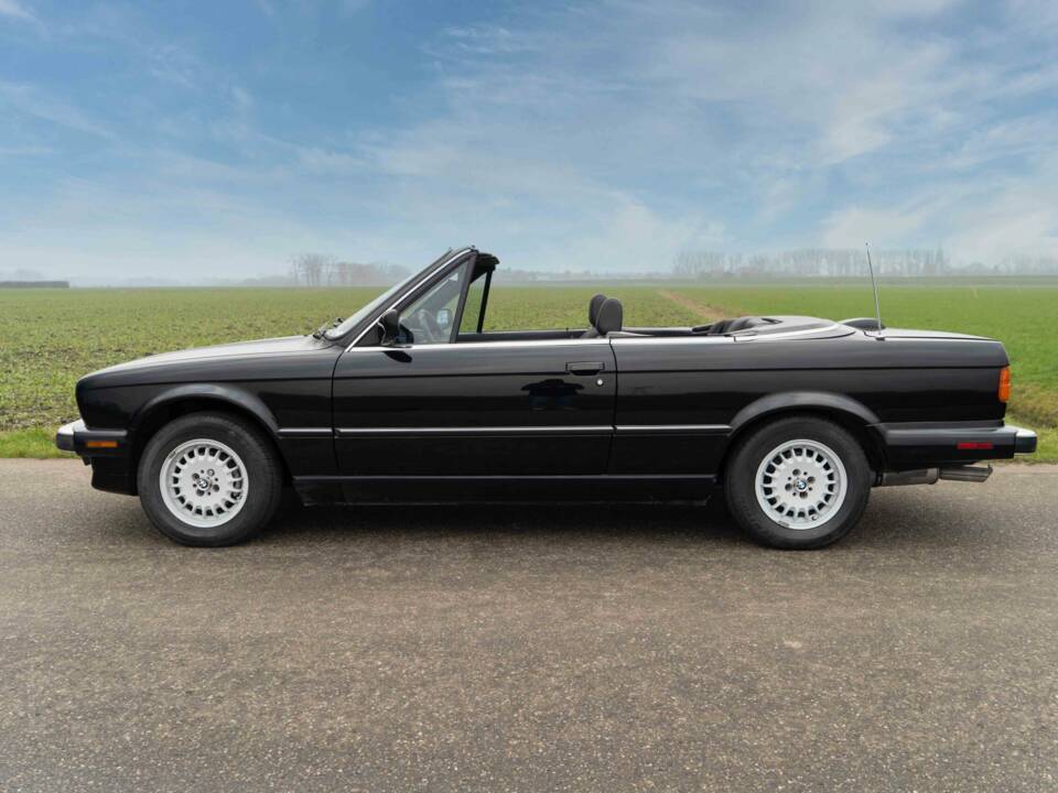 Bild 2/6 von BMW 325i (1987)