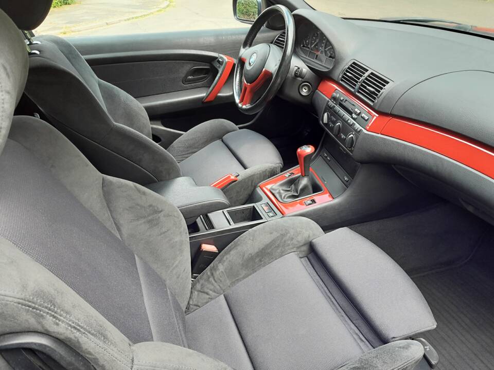 Image 16/19 of BMW 316ti Compact (2001)