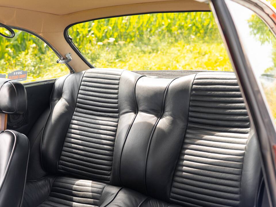 Image 38/53 of Alfa Romeo 2000 GT Veloce (1975)
