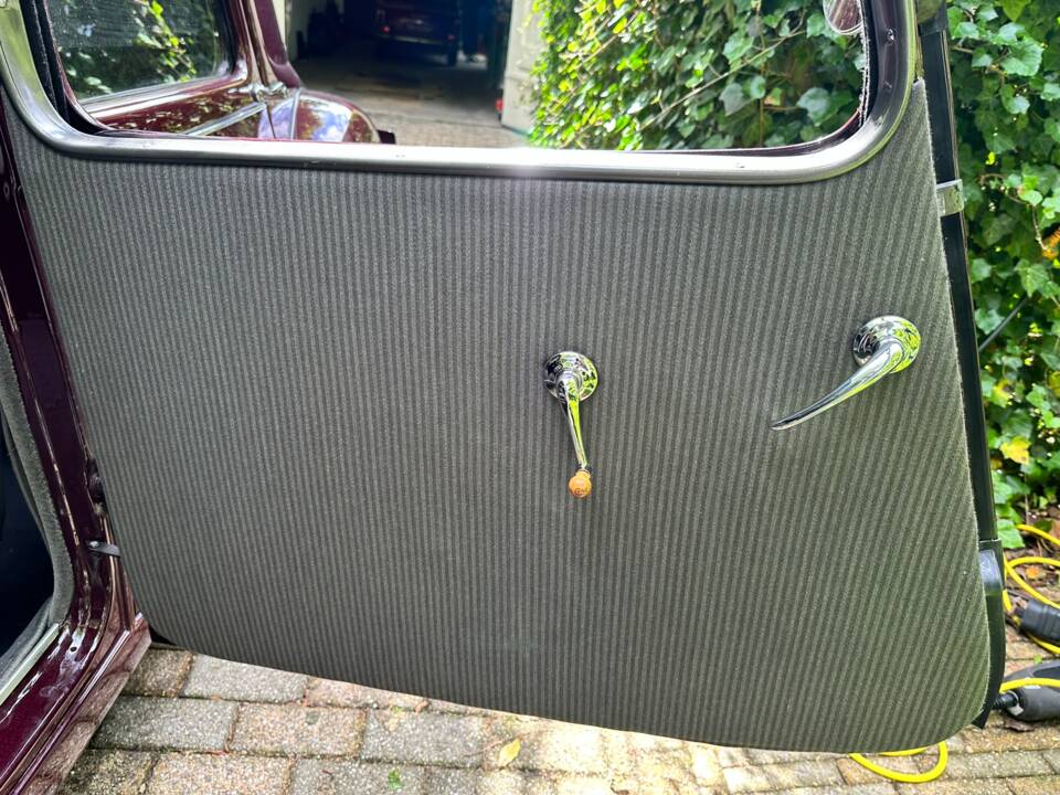 Image 8/14 of Citroën Traction Avant 11 B (1950)