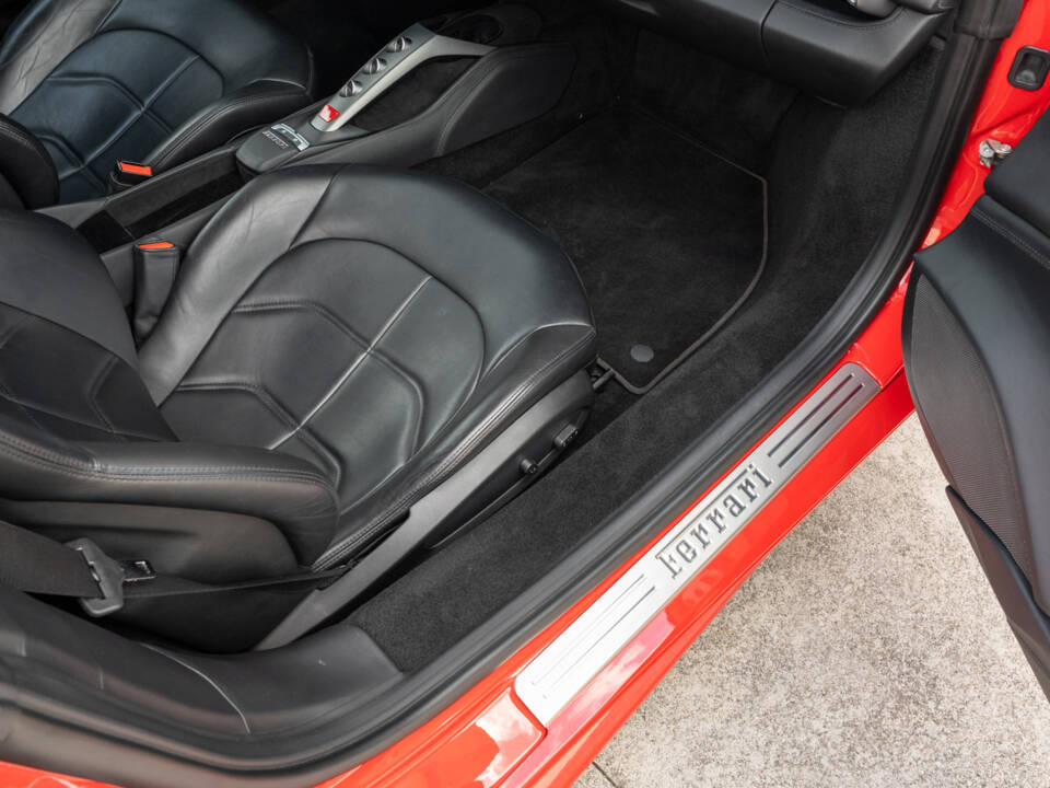 Immagine 54/85 di Ferrari 488 GTB (2015)