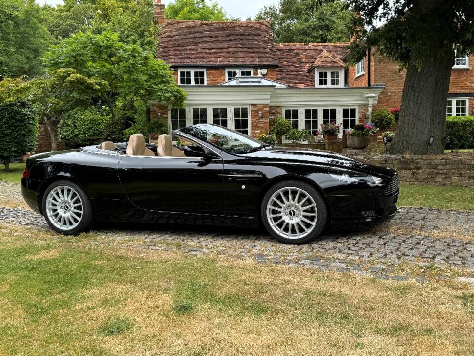 Immagine 11/32 di Aston Martin DB 9 Volante (2006)