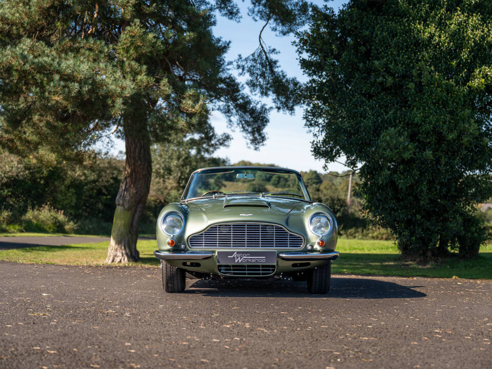 Afbeelding 8/78 van Aston Martin DB 6 Vantage Volante (1967)