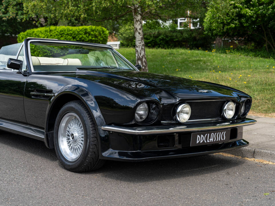 Immagine 11/32 di Aston Martin V8 Vantage Volante (1988)