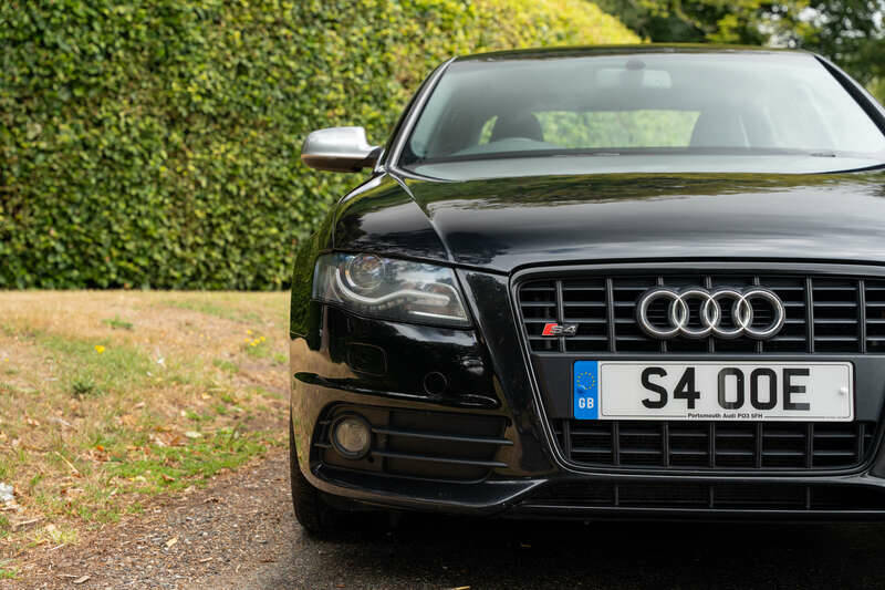 Image 26/50 of Audi S4 (2010)