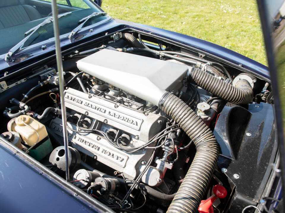 Imagen 3/21 de Aston Martin V8 Volante (1979)