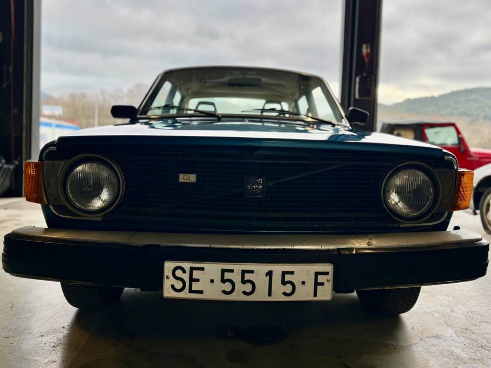 Imagen 5/19 de Volvo P 144 GL (1974)